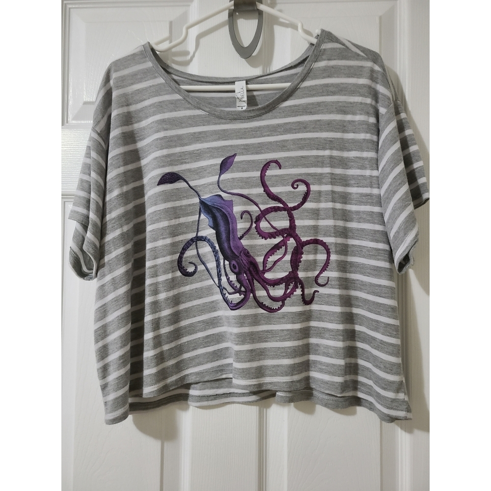 Giant Squid Printed Crop T-shirt